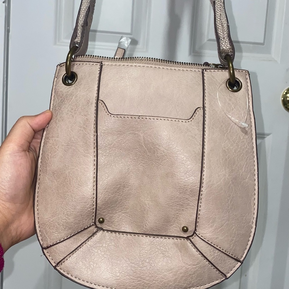 NEW Elegant Tan Leather Women's CrossBag / Sling bag